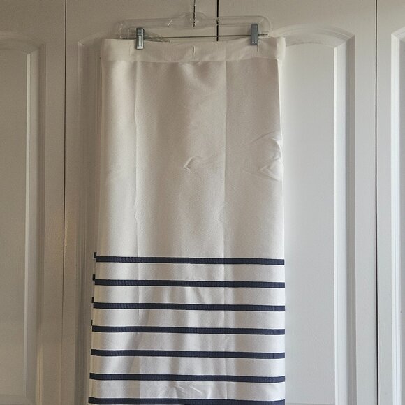 Kate Spade New York Harbour Stripe Navy and White Shower Curtain 72 X 72 Coastal - Picture 1 of 9